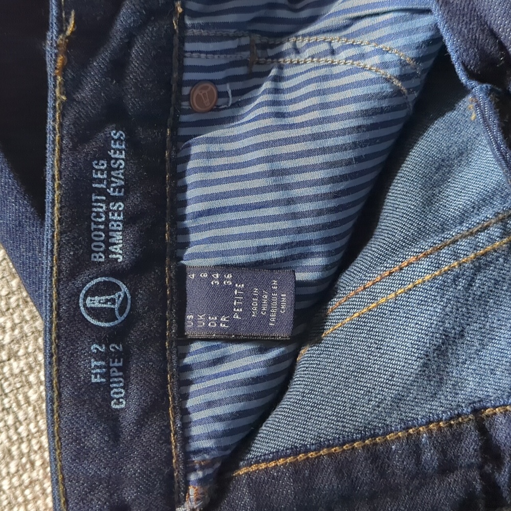 Land's End Boot Cut Jeans Never Worn - Picture 2 of 4